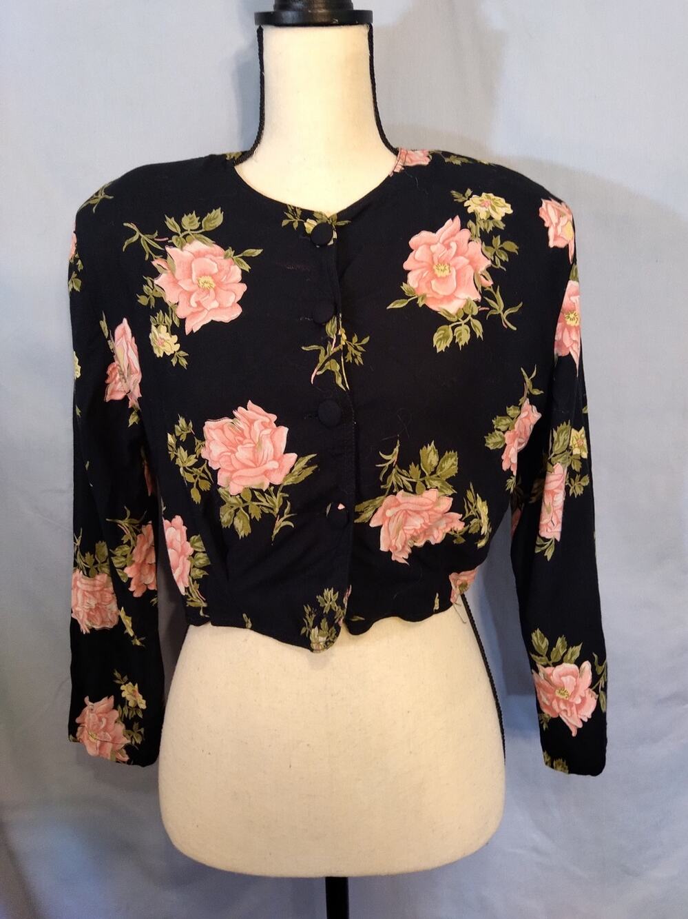 Anegada's Collection shrug with flowers